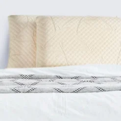 Olympe Surmatelas + Protège Matelas + Couette + Oreiller 140x190 8 Olympe Surmatelas + Protège Matelas + Couette + Oreiller 140x190 -Tables De Chevet Soldes surmatelas protege matelas couette oreiller 140x190 2