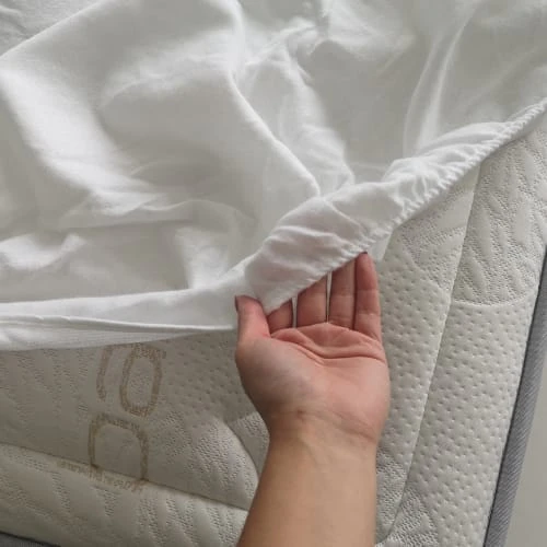 Olympe Surmatelas + Protège Matelas + Couette + Oreiller 140x190 6 Olympe Surmatelas + Protège Matelas + Couette + Oreiller 140x190 – Image 4