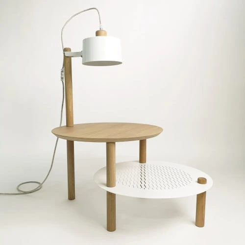 DIZY Design Tables De Chevet Good Is Beautiful Table D'appoint Avec Plateaux Décalés, Lampe En Chêne & Métal Blanc 4 DIZY Design Tables De Chevet Good Is Beautiful Table D'appoint Avec Plateaux Décalés, Lampe En Chêne & Métal Blanc – Image 2