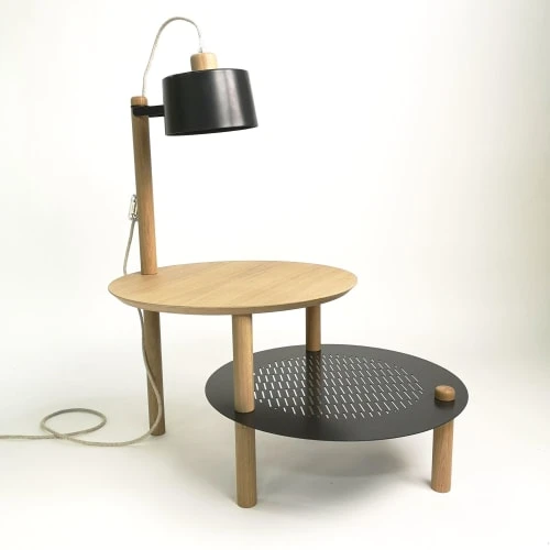 DIZY Design Tables De Chevet Good Is Beautiful Table D'appoint Avec Plateaux Décalés, Lampe En Chêne & Métal Noir 4 DIZY Design Tables De Chevet Good Is Beautiful Table D'appoint Avec Plateaux Décalés, Lampe En Chêne & Métal Noir – Image 2
