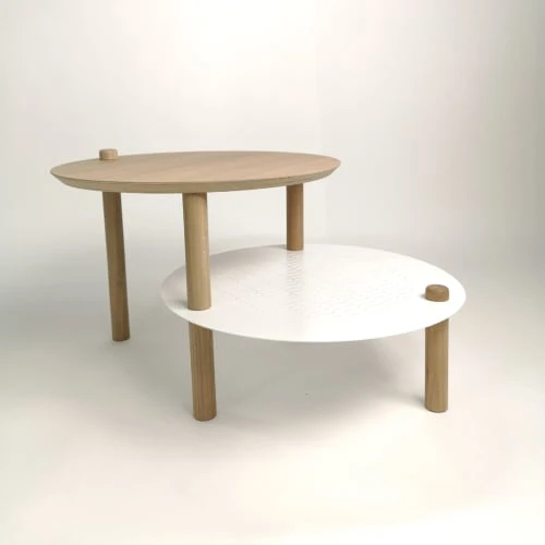 DIZY Design Tables De Chevet Good Is Beautiful Table De Chevet Avec 2 Plateaux Décalés En Chêne & Métal Blanc 4 DIZY Design Tables De Chevet Good Is Beautiful Table De Chevet Avec 2 Plateaux Décalés En Chêne & Métal Blanc – Image 2