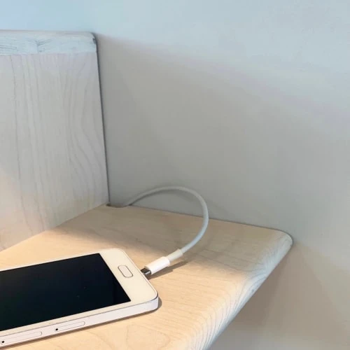 WOODEK Tables De Chevet Table De Chevet Avec étagère Sur Le Côté Droit En Bouleau Blanc 6 WOODEK Tables De Chevet Table De Chevet Avec étagère Sur Le Côté Droit En Bouleau Blanc – Image 4