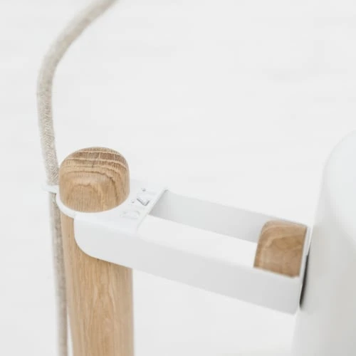 DIZY Design Tables De Chevet Good Is Beautiful Table De Chevet Avec Lampe En Chêne Et Métal Blanc 6 DIZY Design Tables De Chevet Good Is Beautiful Table De Chevet Avec Lampe En Chêne Et Métal Blanc – Image 4