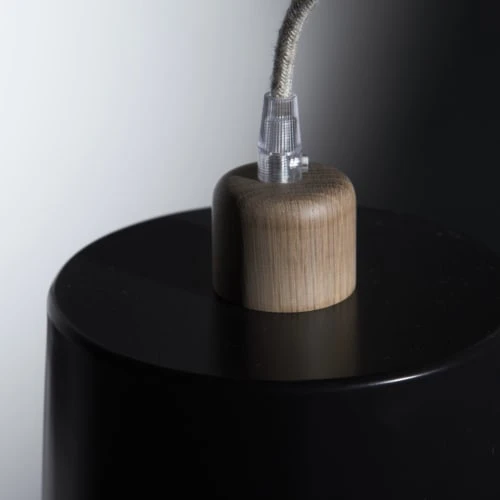 DIZY Design Tables De Chevet Good Is Beautiful Table De Chevet Avec Lampe En Chêne Et Métal Noir 6 DIZY Design Tables De Chevet Good Is Beautiful Table De Chevet Avec Lampe En Chêne Et Métal Noir – Image 4