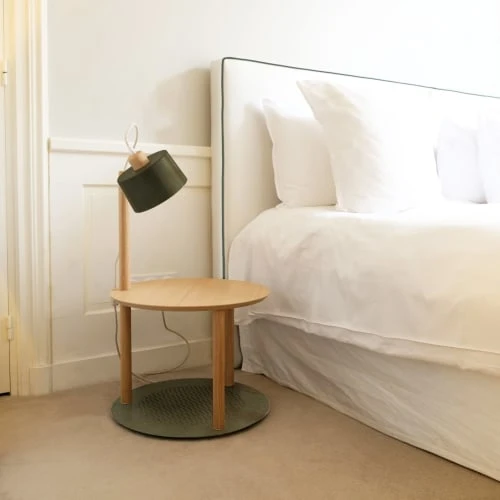 DIZY Design Tables De Chevet Good Is Beautiful Table De Chevet Avec Lampe En Chêne Et Métal Vernis BRUT 4 DIZY Design Tables De Chevet Good Is Beautiful Table De Chevet Avec Lampe En Chêne Et Métal Vernis BRUT – Image 2