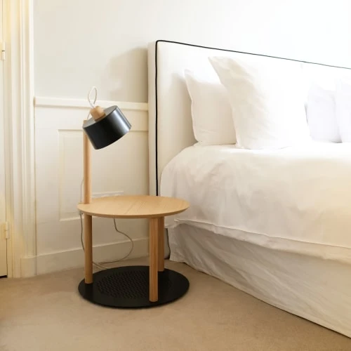 DIZY Design Tables De Chevet Good Is Beautiful Table De Chevet Avec Lampe En Chêne Et Métal Vernis BRUT 5 DIZY Design Tables De Chevet Good Is Beautiful Table De Chevet Avec Lampe En Chêne Et Métal Vernis BRUT – Image 3