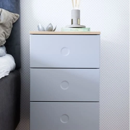 Tenzo Tables De Chevet Table De Chevet En Bois 3 Tiroirs Gris Clair 4 Tenzo Tables De Chevet Table De Chevet En Bois 3 Tiroirs Gris Clair – Image 2