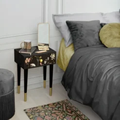 RNT By Really Nice Things Tables De Chevet Table De Chevet En MDF Avec Imprimé Floral Lily. -Tables De Chevet Soldes table de chevet en mdf avec imprime floral lily 1