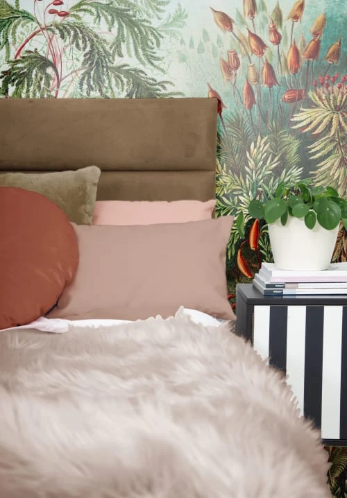 RNT By Really Nice Things Têtes De Lit Tête De Lit En Contreplaqué Et Velours Couleur Terre. 4 RNT By Really Nice Things Têtes De Lit Tête De Lit En Contreplaqué Et Velours Couleur Terre. – Image 2