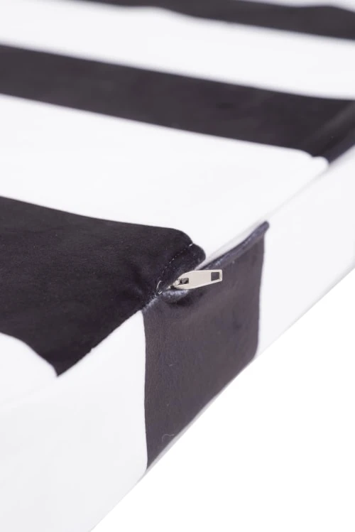 RNT By Really Nice Things Têtes De Lit Tête De Lit En Velours Et Mousse Imprimé à Franges Blanches Et Noires. 8 RNT By Really Nice Things Têtes De Lit Tête De Lit En Velours Et Mousse Imprimé à Franges Blanches Et Noires. – Image 6