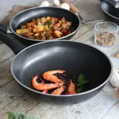 Menastyl Accessoires Literie Wok En Aluminium Tous Feux 28cm -Tables De Chevet Soldes wok en aluminium tous feux 28cm 5