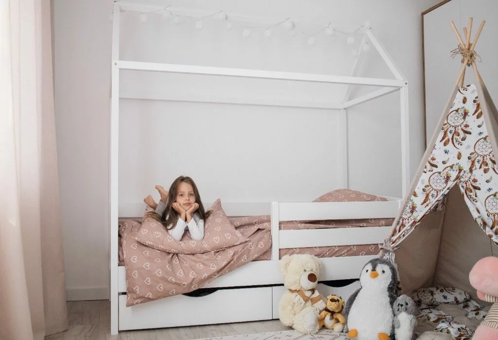 Tables De Chevet Soldes 45 Tables De Chevet Soldes -Tables De Chevet Soldes b5c205abca7402562b5c38fc62ba9ee3 1 1024x700 1